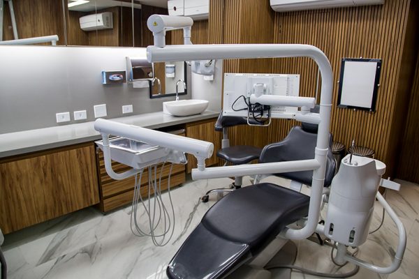 consultório odontológico em aracaju, sala de atendimento, cadeira odontológica 2